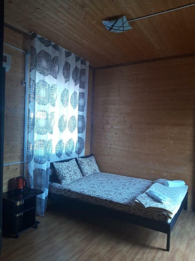 Отель Инал Пицунда Экстерьер фото